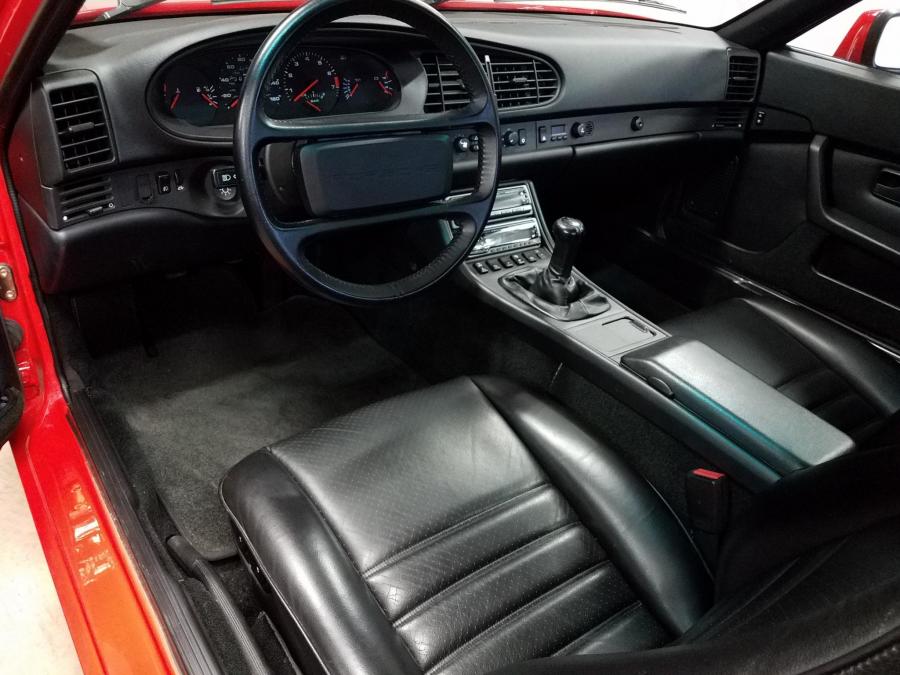 1985 Porsche 944 Interior