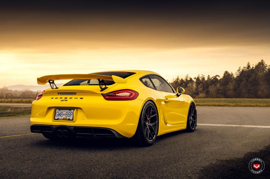 Porshe Gt4