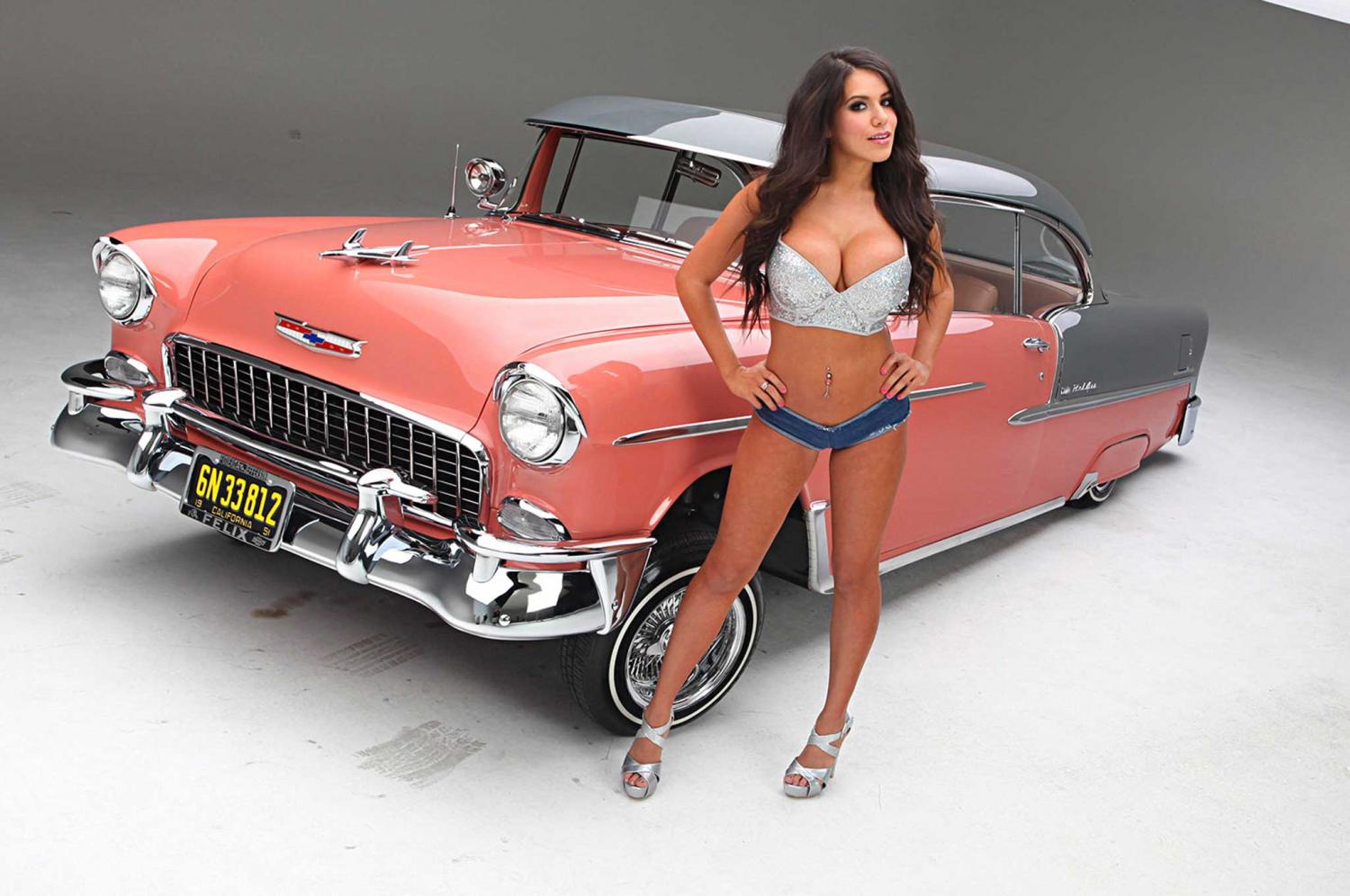 Hot lowrider girls model