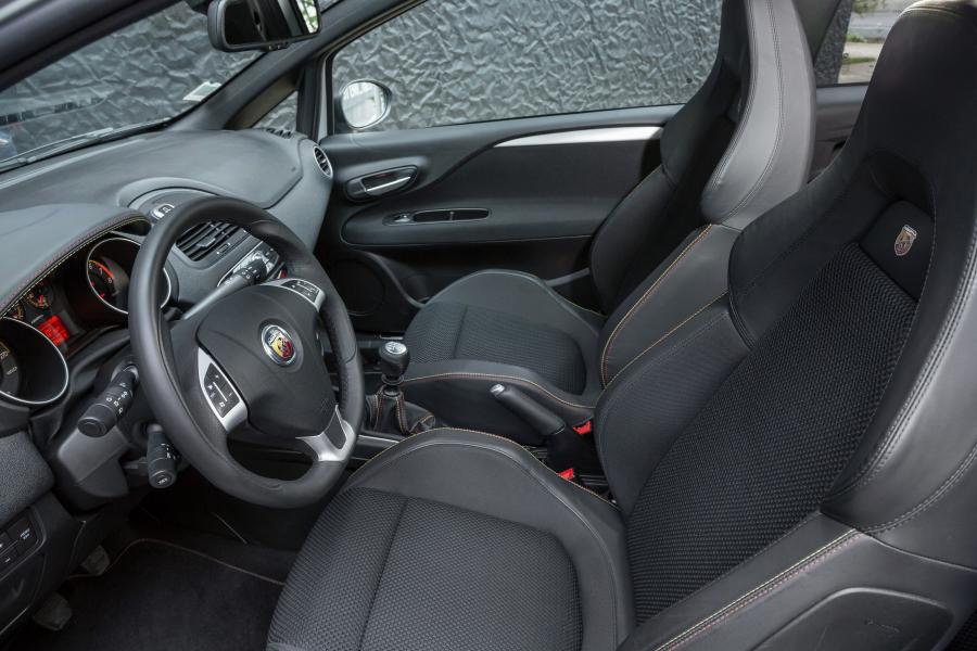 Fiat punto Abarth 2008 салон