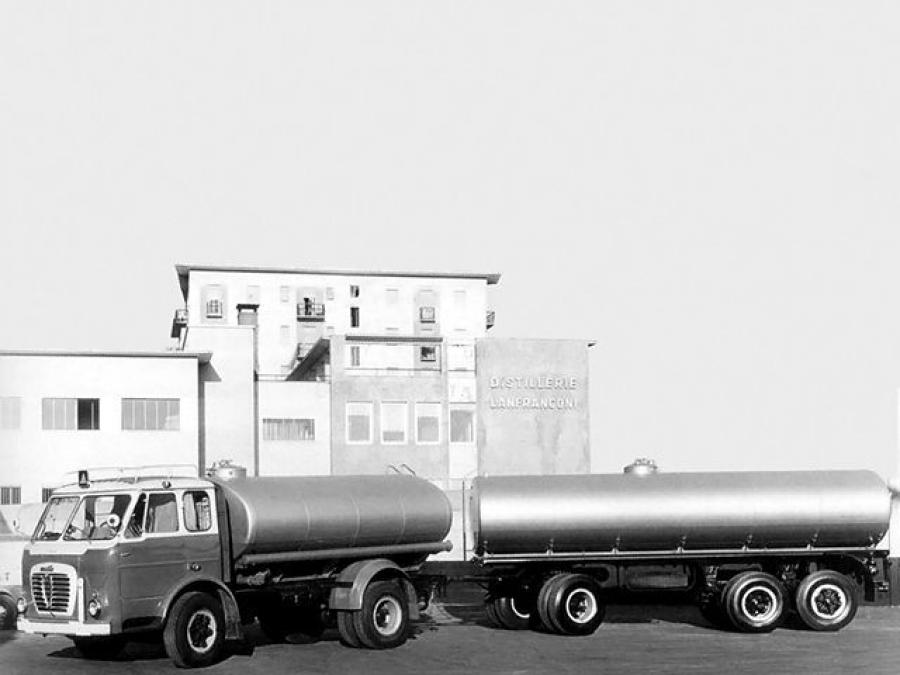 Марка итальянского грузовика 5. Итальянский грузовик 3ro. BP auto Tanker '1958.