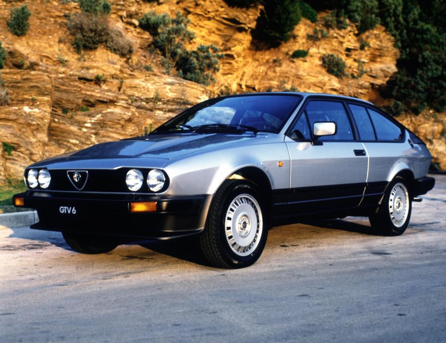 Alfa Romeo GTV 6 2.5 (1980) - Les voitures qui ont marqué les années 80