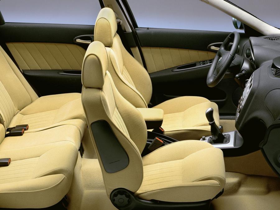 Alfa Romeo 156 Interior