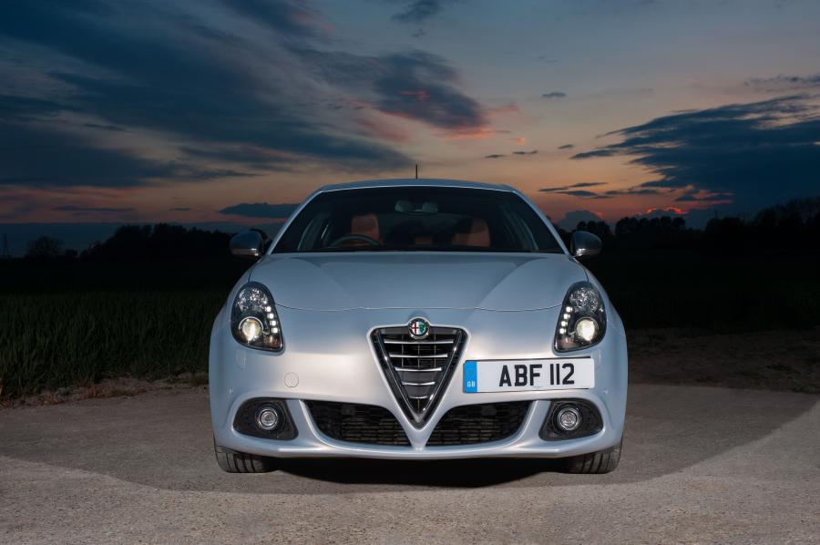 Машина Alfa Romeo Giulietta