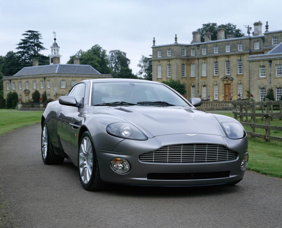 Aston Martin v12 Vanquish 2001