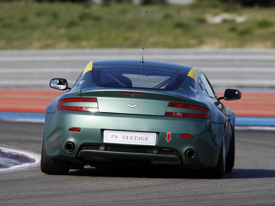 Aston Martin Vantage 2007