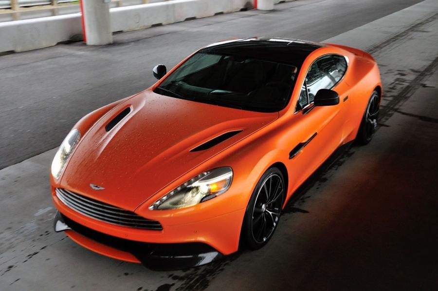 Aston Martin Vanquish 2012