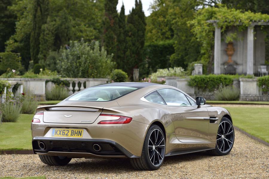 Aston Martin Vanquish 2012