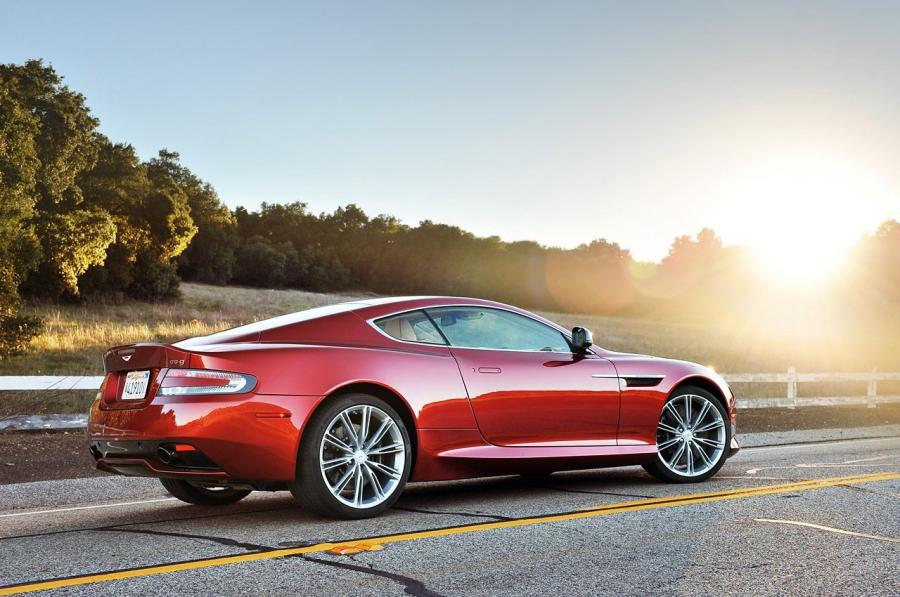 Aston Martin db9 2014