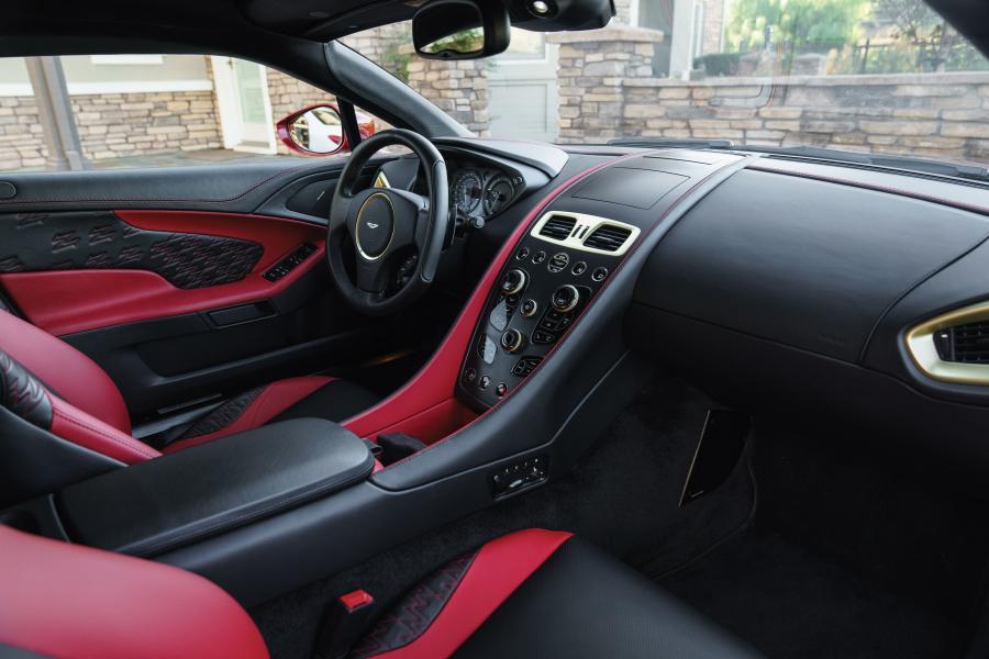 Aston Martin Vanquish Interior