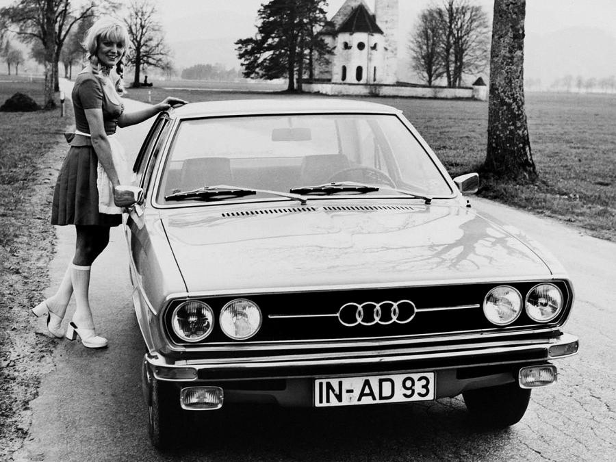 Audi 80 GL 2-Door Sedan в кузове B1, выпускаемого с 1972 ...