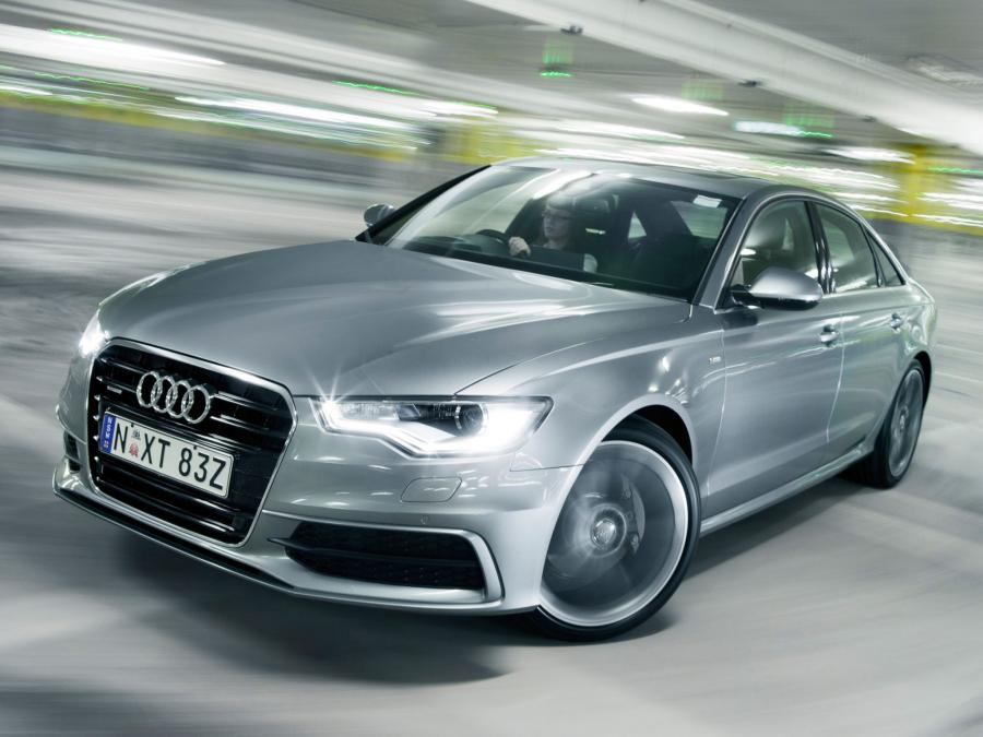 Вес audi. Audi a6 s line. Audi a6 c7 s-line quattro. A6 c7 s line 2011. Audi v6 2011.