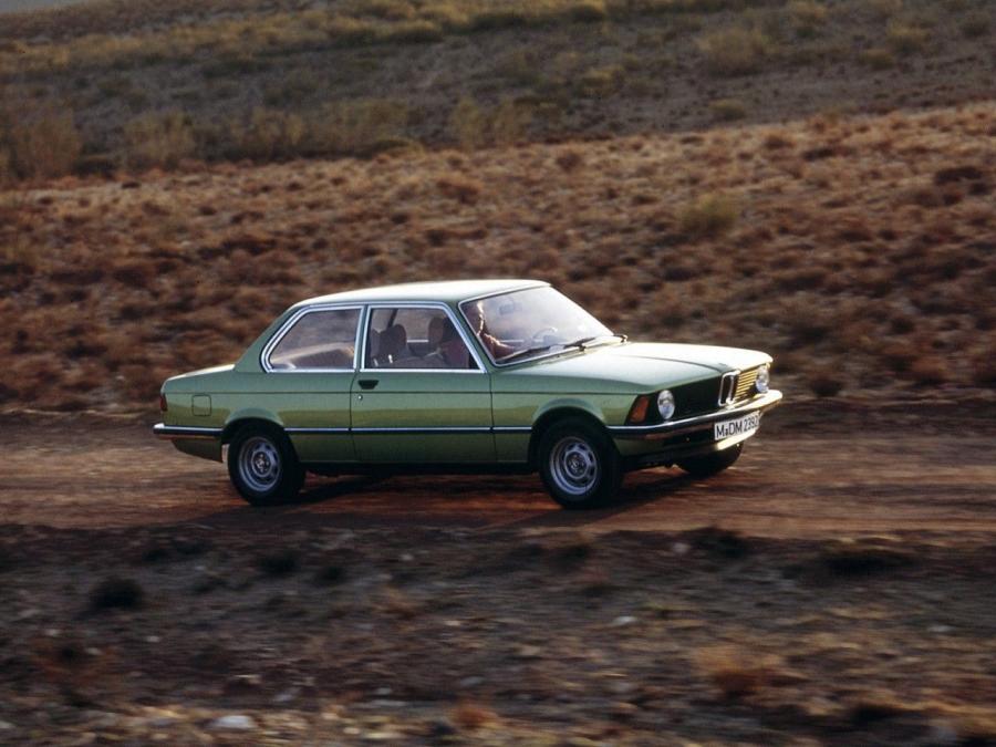 BMW 1976 года