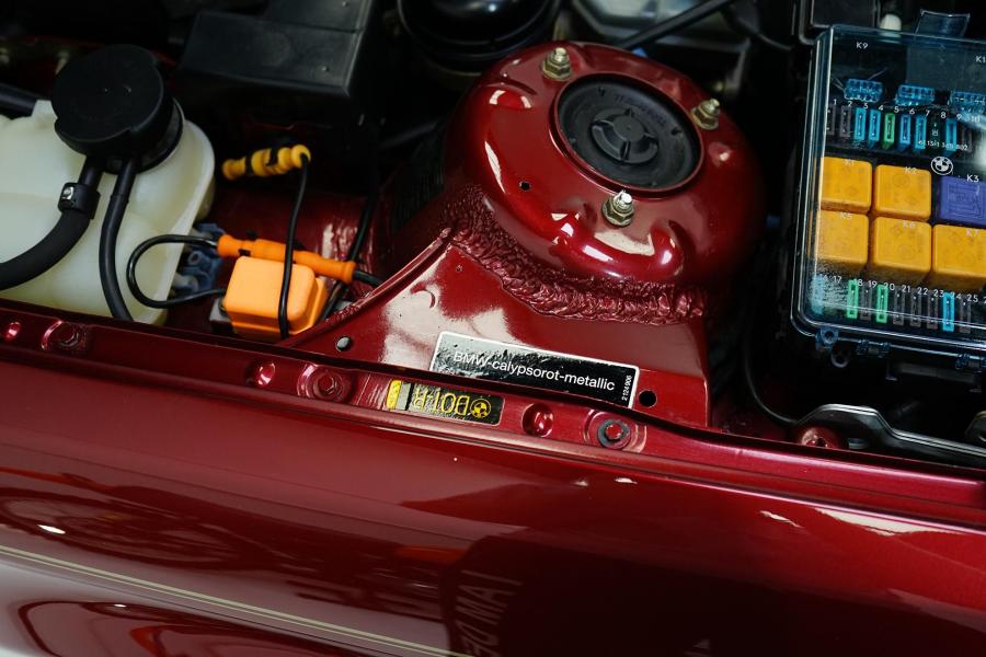 Calypsorot metallic, calypso red 252 bmw e39. Calypso red. Бмв е39 вишневая. Calypso red metallic. Calypso red.