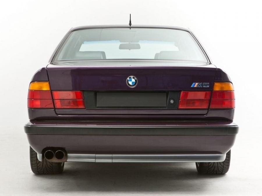 7.34 е. BMW 5er III (e34). БМВ е34 зад. БМВ е34 сзади. BMW m5 e34 сзади.