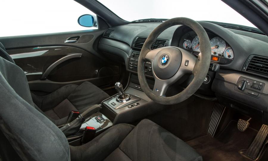 Панель приборов BMW M3 CSL Coupe 2003 года (UK) (фото 2 из 29). 