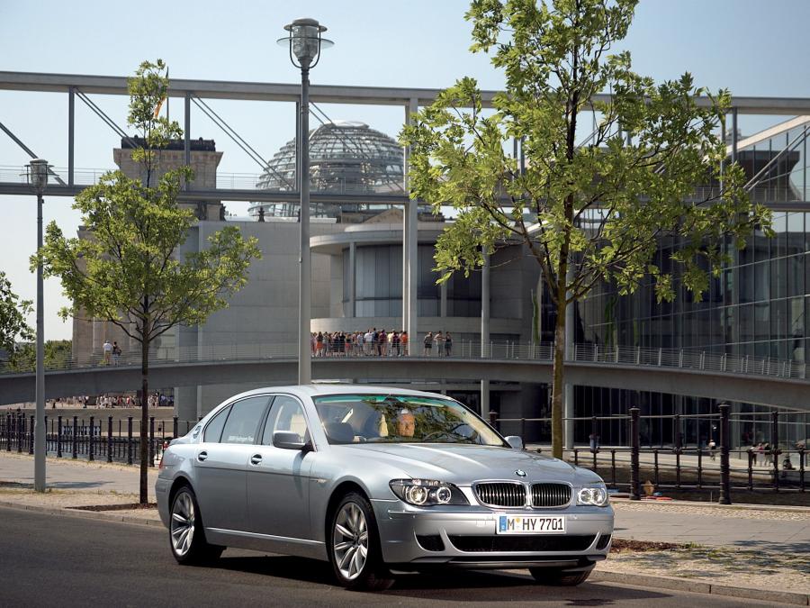 BMW Hydrogen 7 2007 года выпуска. Фото 8. VERcity