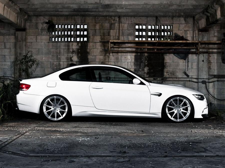 BMW e92 m3 White Snow