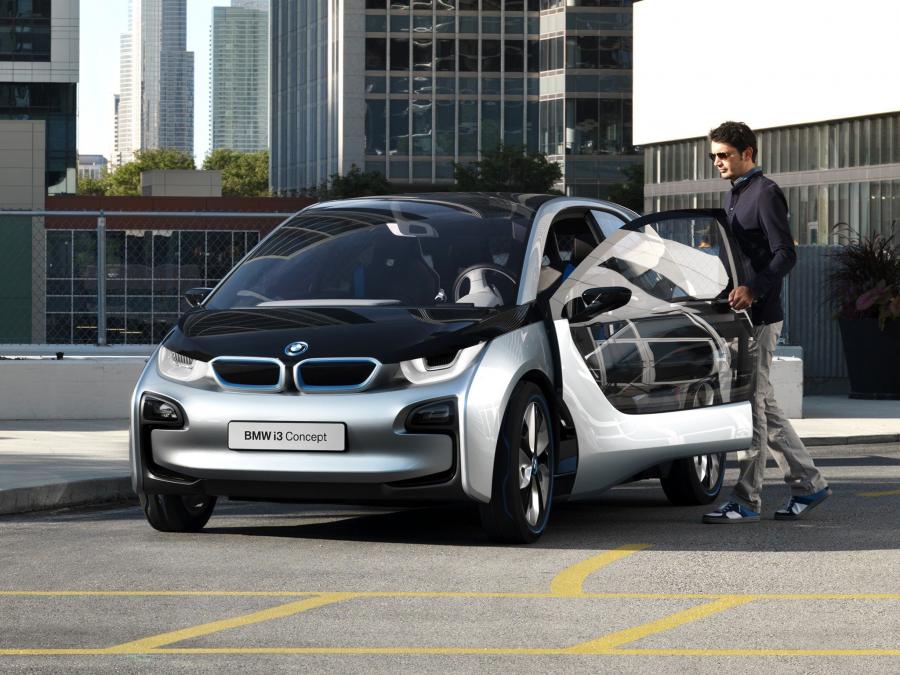 8 BMW i3