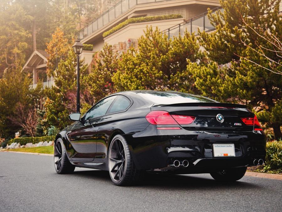 BMW m6 черная