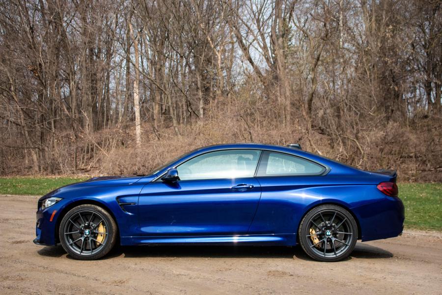 BMW m4 Black Blue