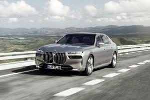 BMW i7 xDrive60 2022 года