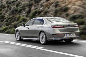 BMW i7 xDrive60 2022 года 