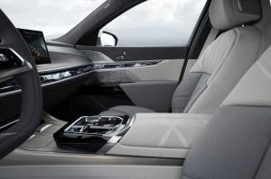 BMW i7 xDrive60 2022 года 