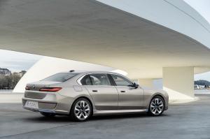 BMW i7 xDrive60 2022 года 