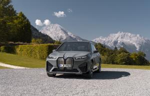 2022 BMW iX M60