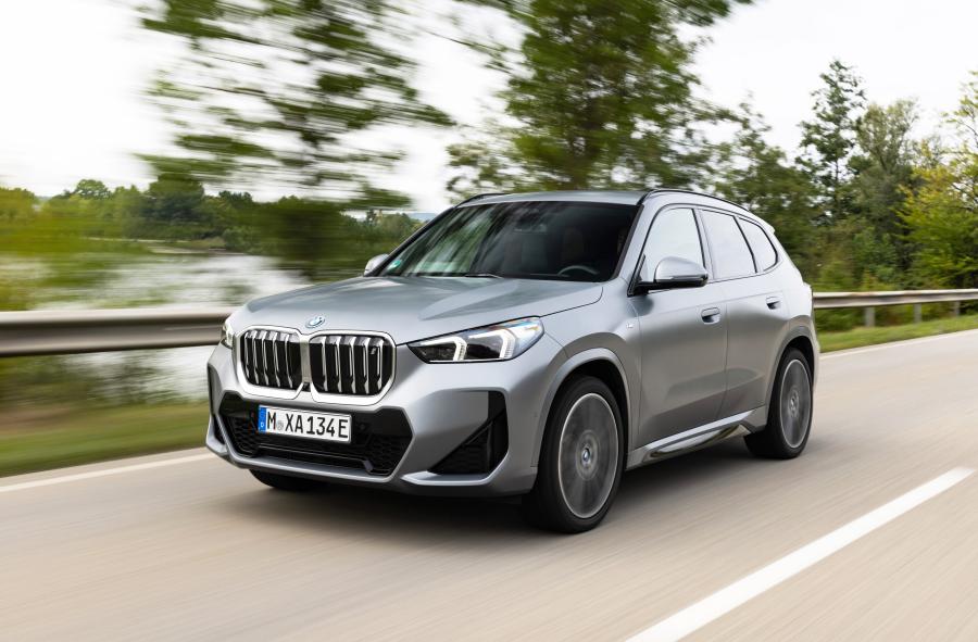  BMW iX1 2022 года  (фото 6 из 6)