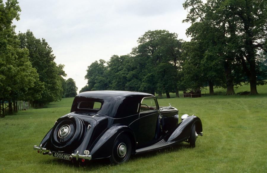 4 2 41. Бентли 1937. 1937 Bentley Coupe. Bentley 4¼-litre Concealed head Coupe by Mulliner 1937 года.