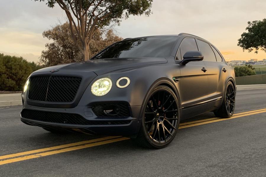 Bentley Bentayga Matte Black on Forgiato Wheels (FLOW 001) 2018 года ...