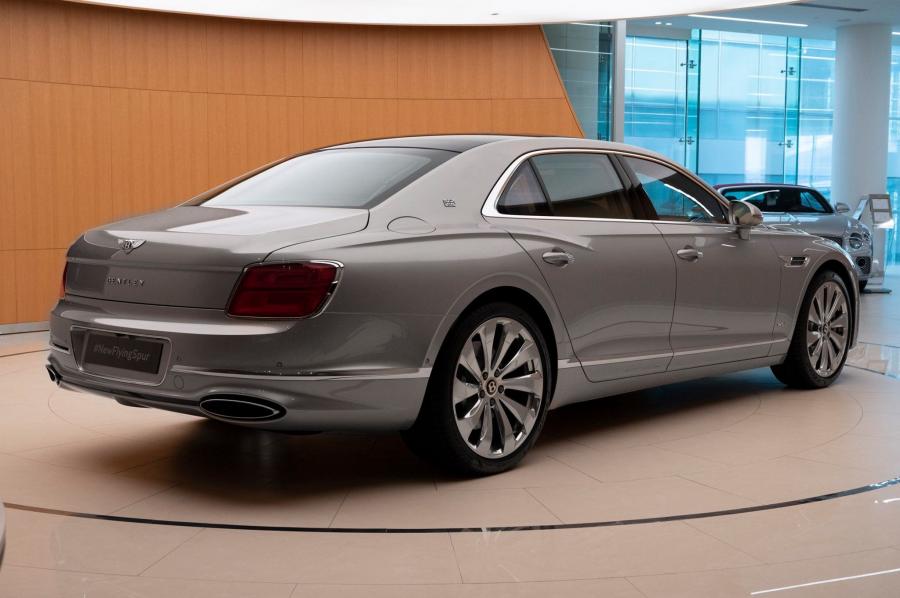 Bentley Flying Spur 2020 салон