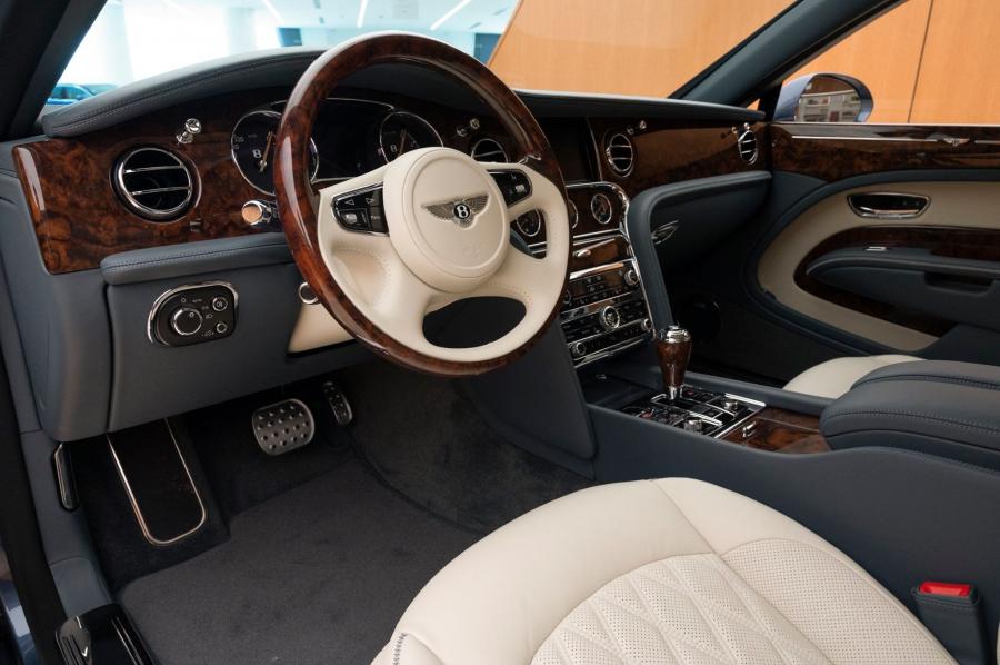 Bentley Mulsanne 2021 салон