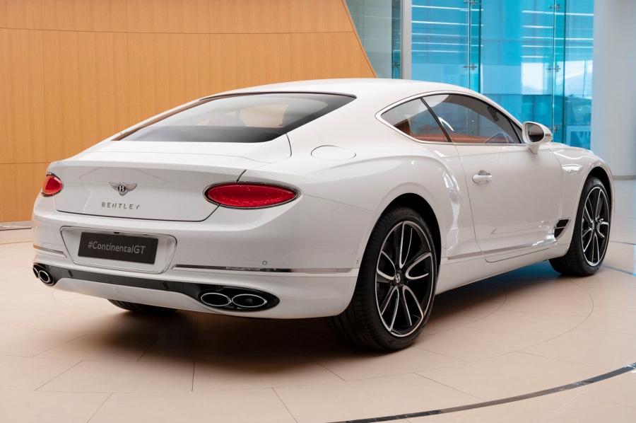 Bentley Continental gt 2020