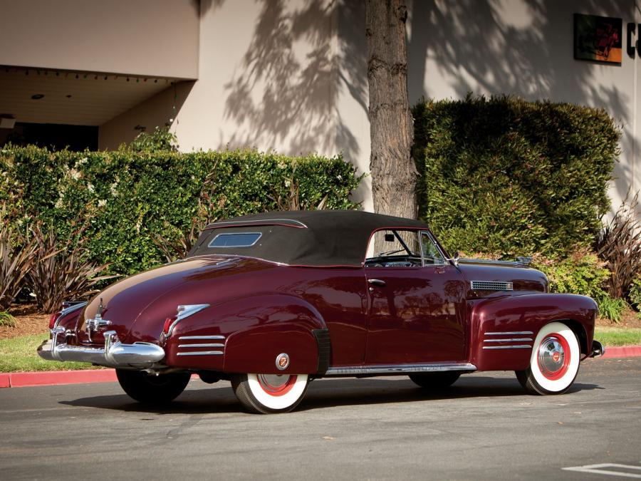 Кадиллак 1941 Fleetwood Sixty two Coupe