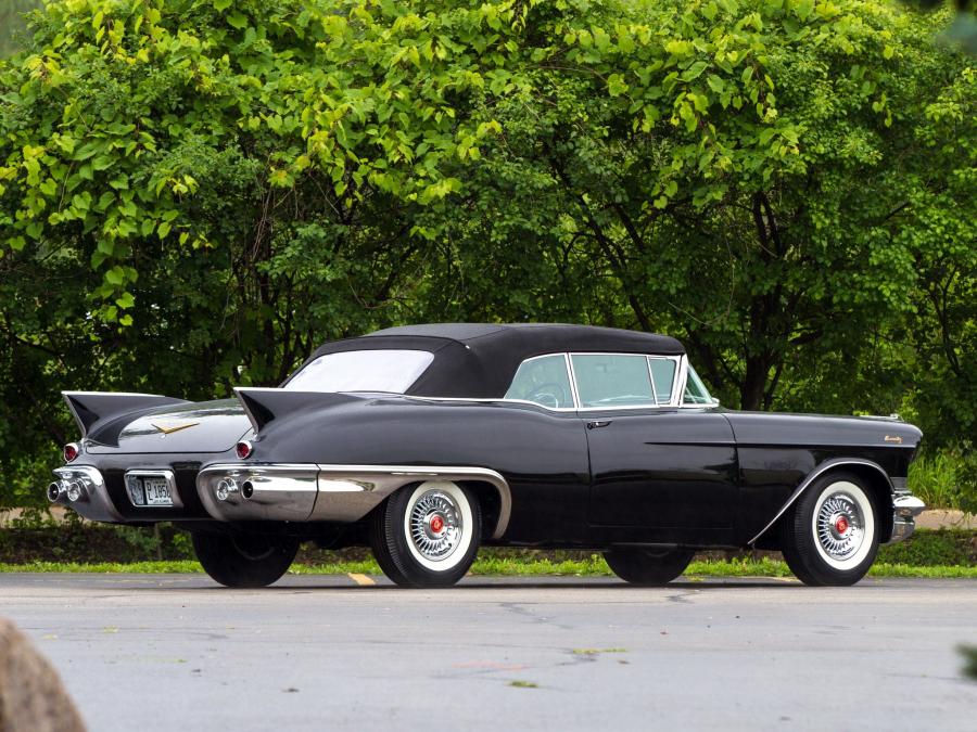 Cadillac Eldorado 1957 sedan