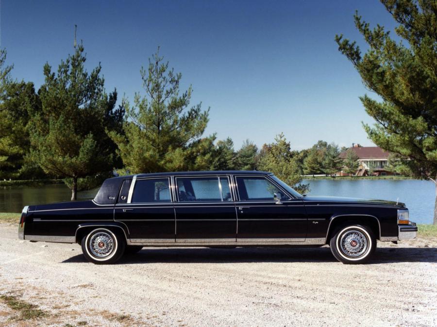 Cadillac Brougham 1989