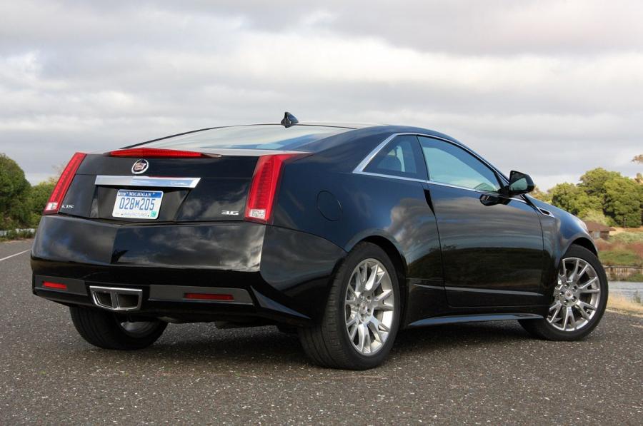 Cadillac CTS Coupe 2011