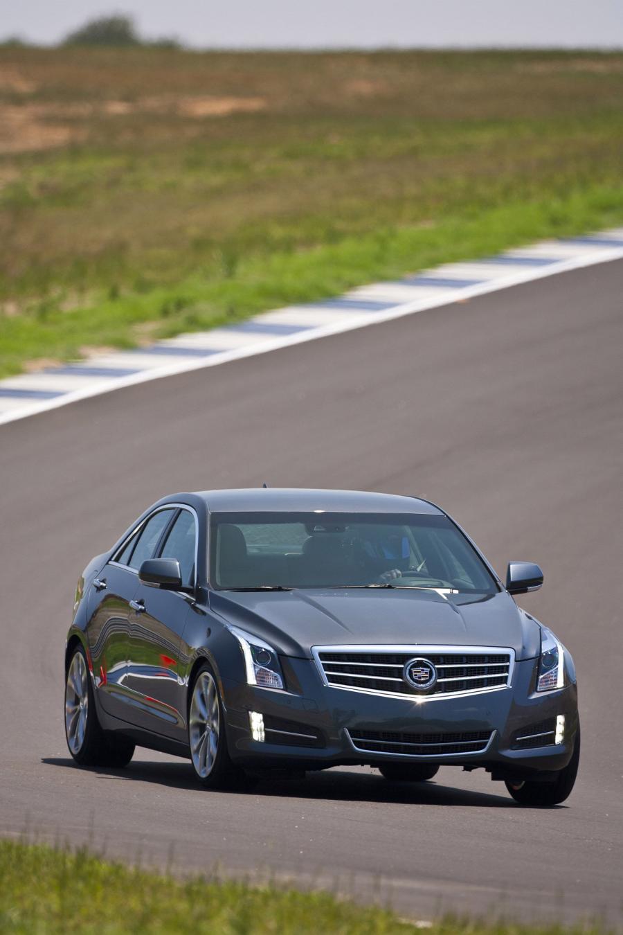 Cadillac ATS 2012 года