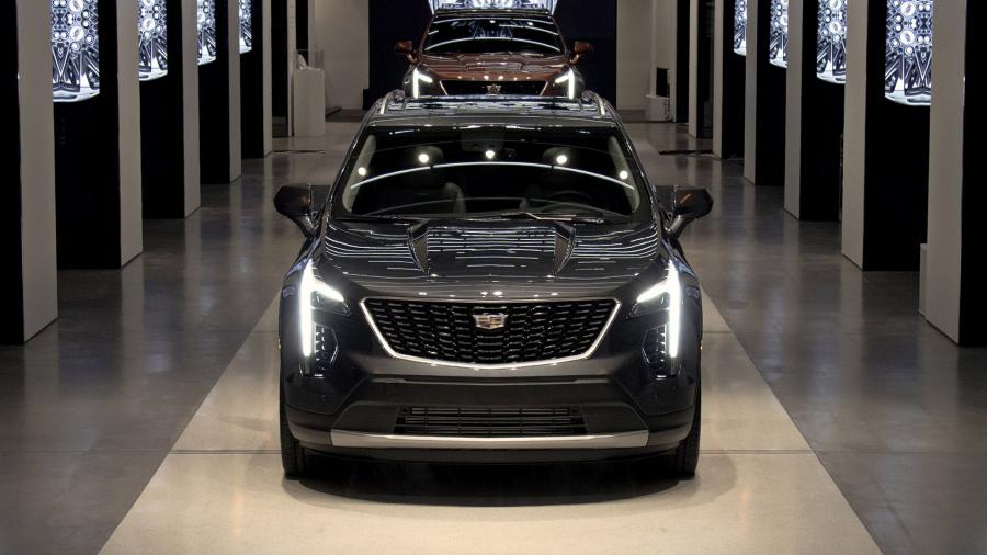 Cadillac xt4 отличие от xt5