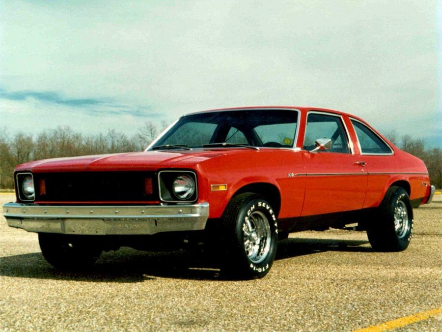 Chevrolet Nova Coupe 1975 года (фото 1 из 2) .