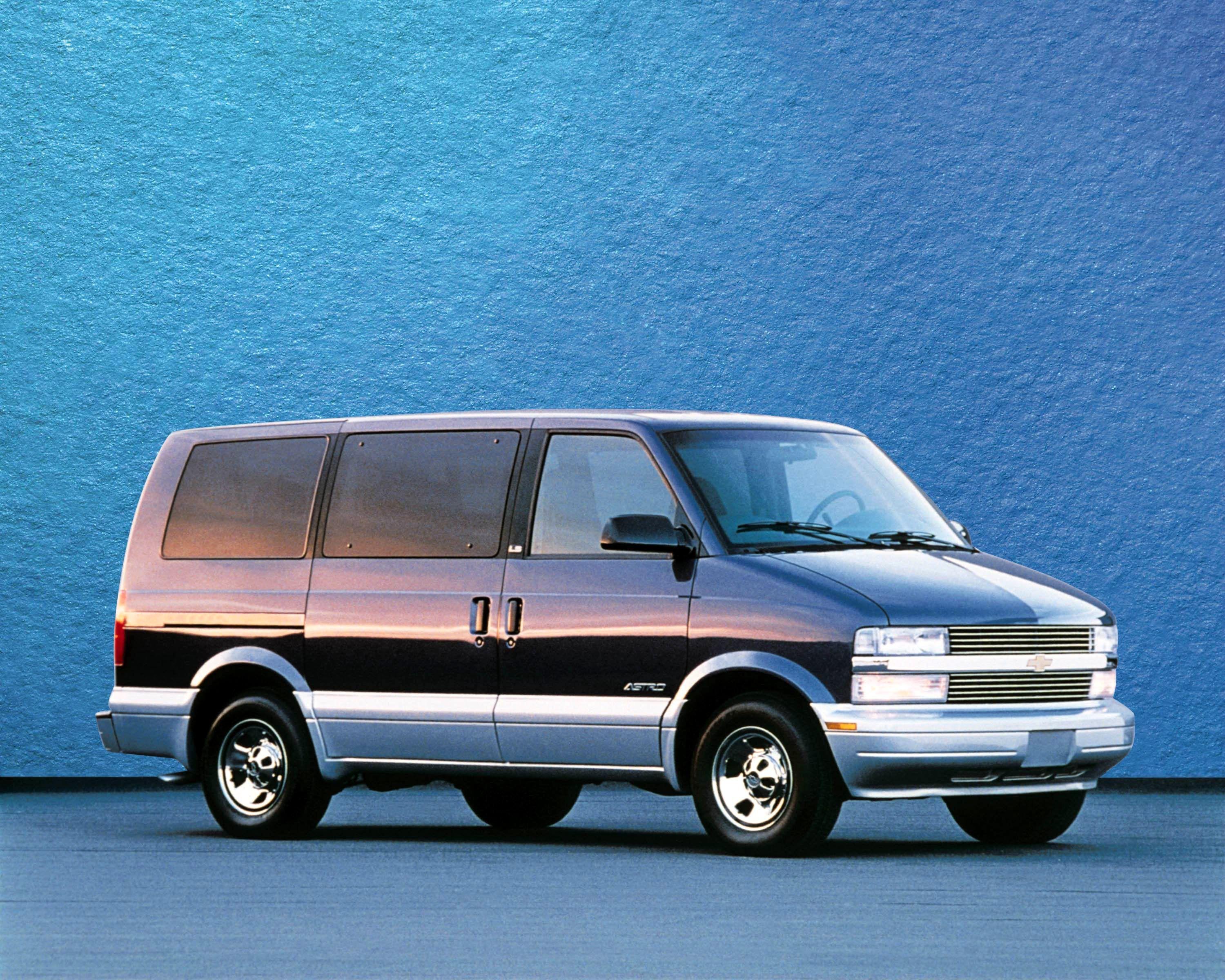 Chevrolet Astro 1996 года выпуска. Фото 9. VERcity