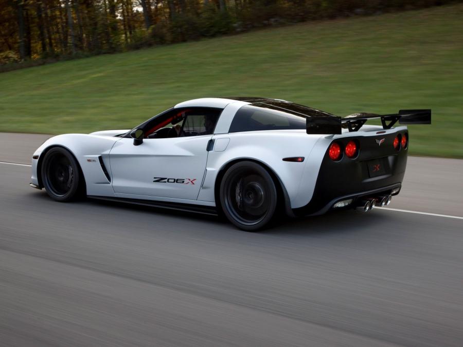 Chevrolet Corvette z06 track