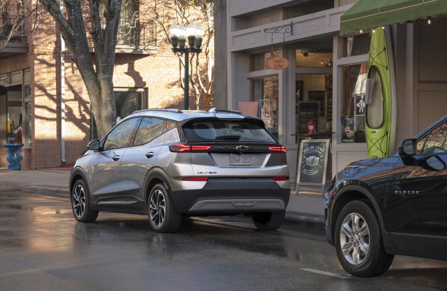  Chevrolet Bolt EUV 2021 года  (NA) (фото 9 из 12)