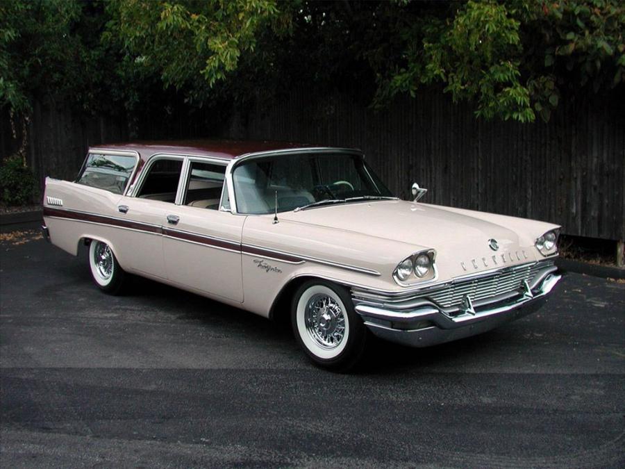 Chrysler New Yorker 1957