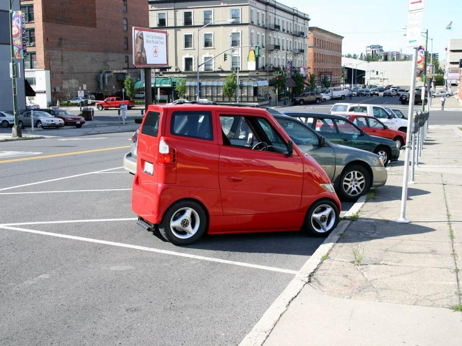 Commuter cars Tango t600