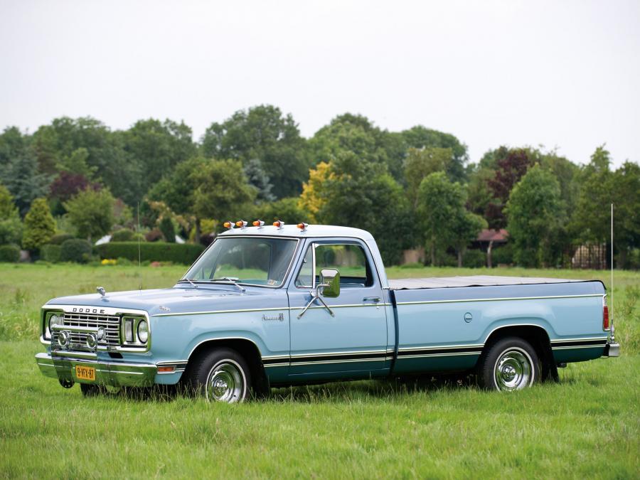 Dodge D150 Adventurer SE 1977 года (фото 12 из 16). 