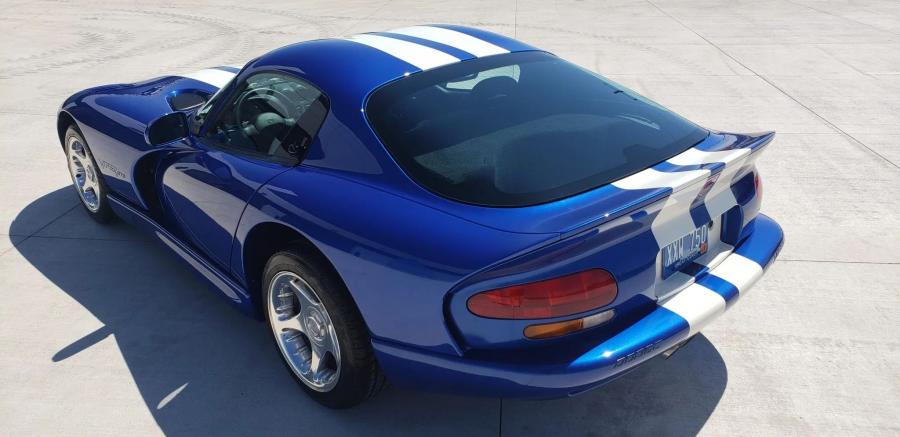 Dodge Viper GTS R 1996